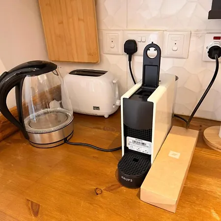 Apartamento Holistic Homes - Zentral, Strandnah, Arbeitsplatz, Doppelbett, Kueche *