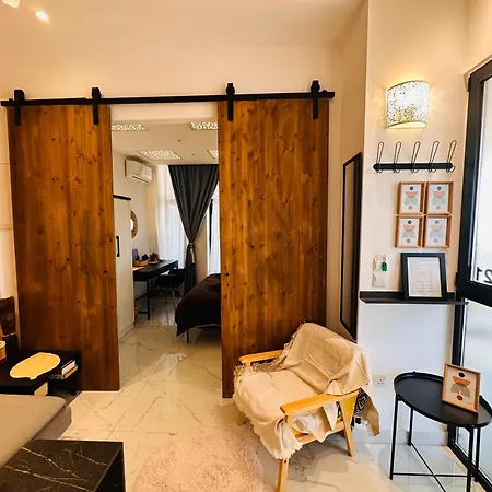Holistic Homes - Zentral, Strandnah, Arbeitsplatz, Doppelbett, Kueche Appartement *