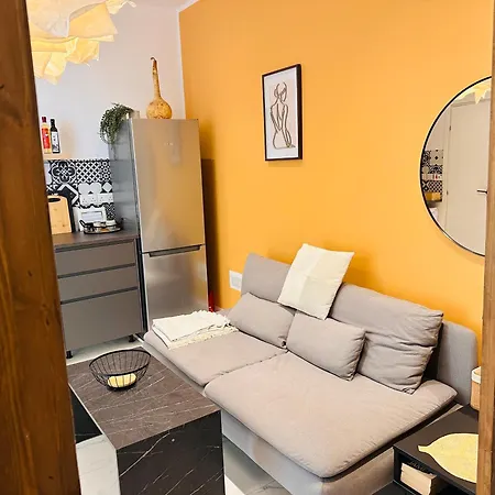 Appartement Holistic Homes - Zentral, Strandnah, Arbeitsplatz, Doppelbett, Kueche