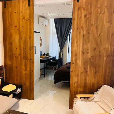 Holistic Homes - Zentral, Strandnah, Arbeitsplatz, Doppelbett, Kueche Pafos