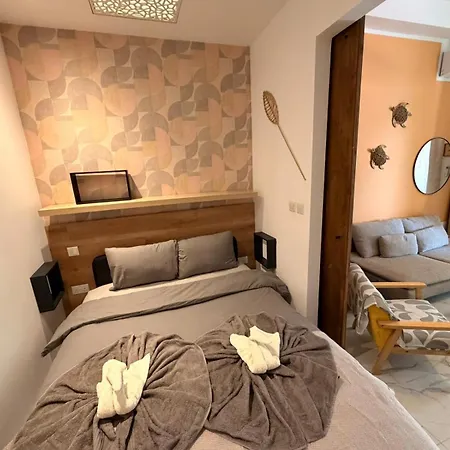 Apartamento Holistic Homes - Zentral, Strandnah, Arbeitsplatz, Doppelbett, Kueche